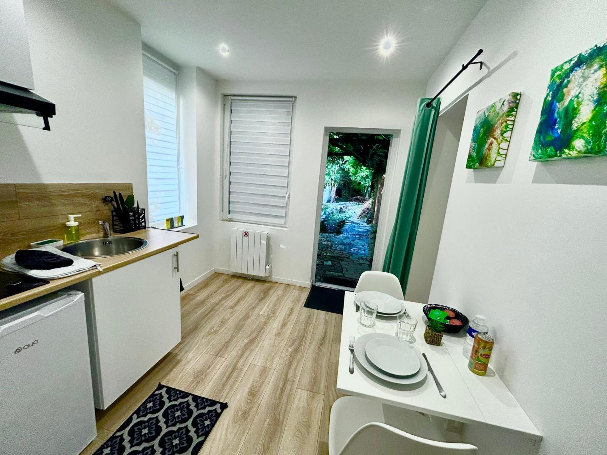 Malaka Home Anzin Екстериор снимка