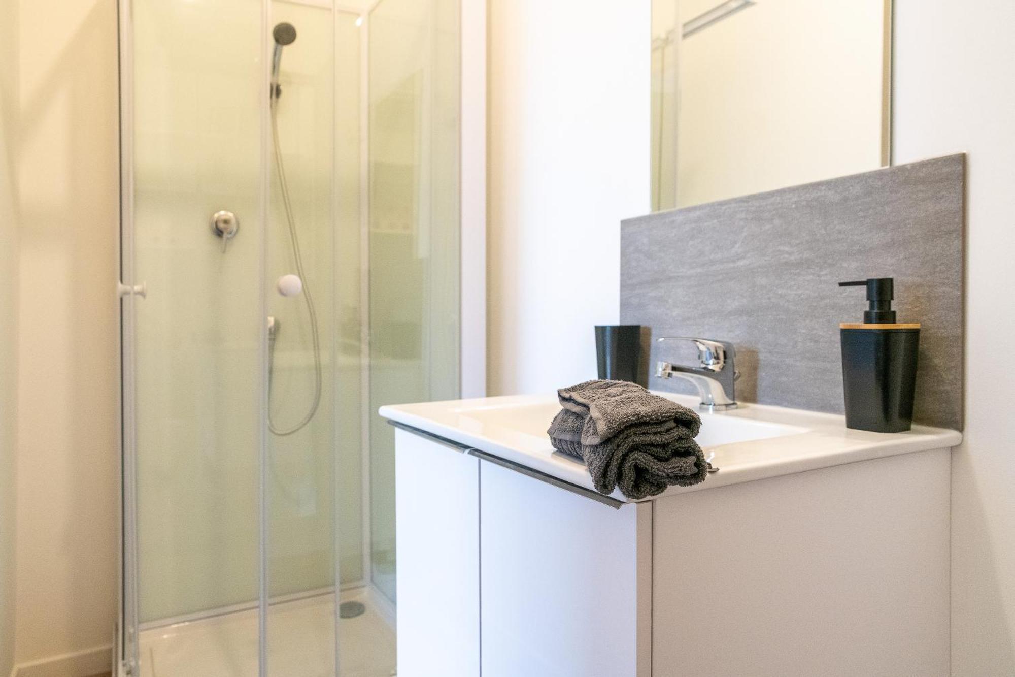 Malaka Home Anzin Екстериор снимка