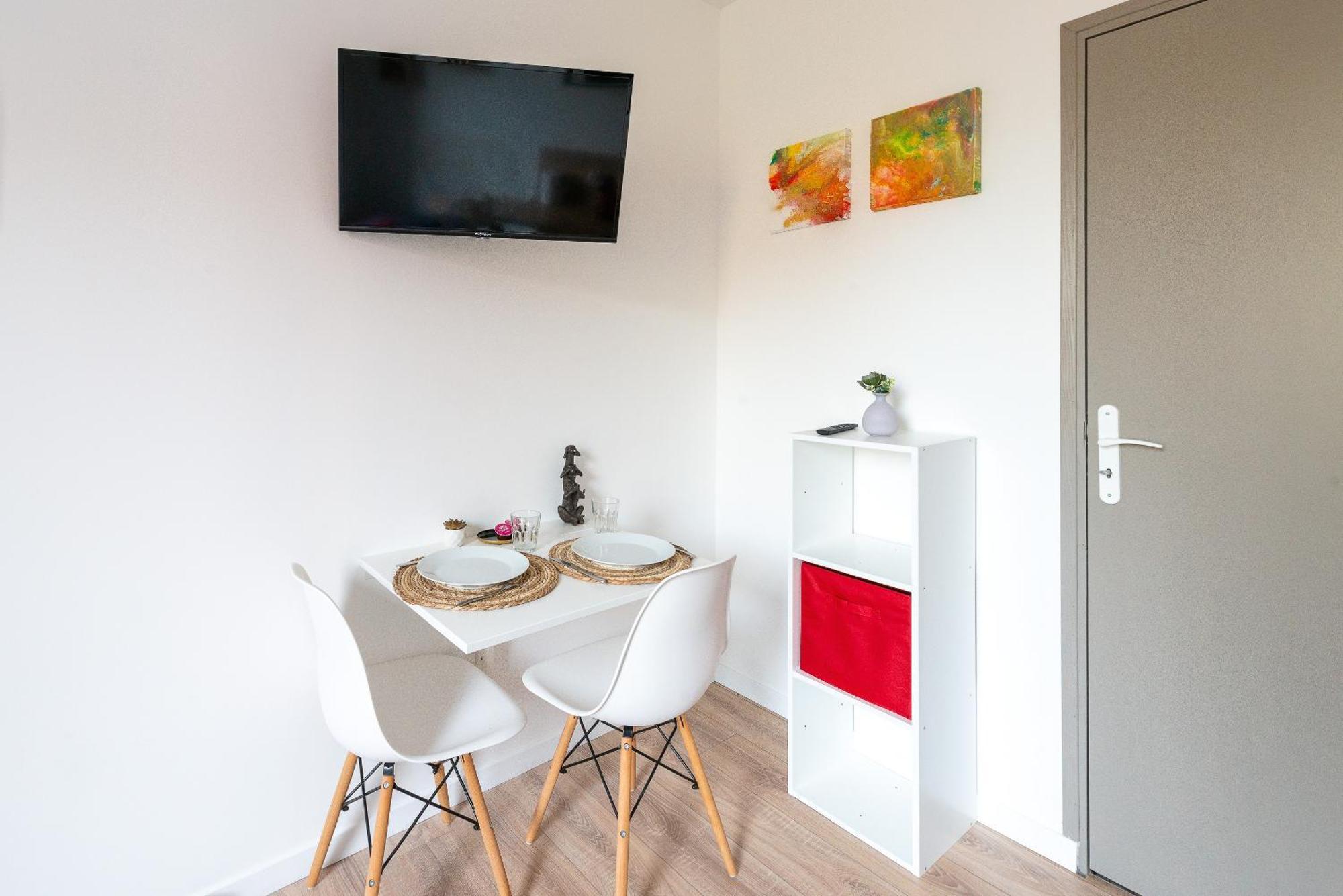 Malaka Home Anzin Екстериор снимка